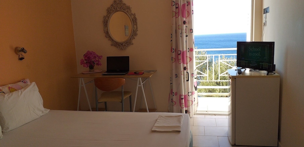 Standard Single Room, Sea View photo 1