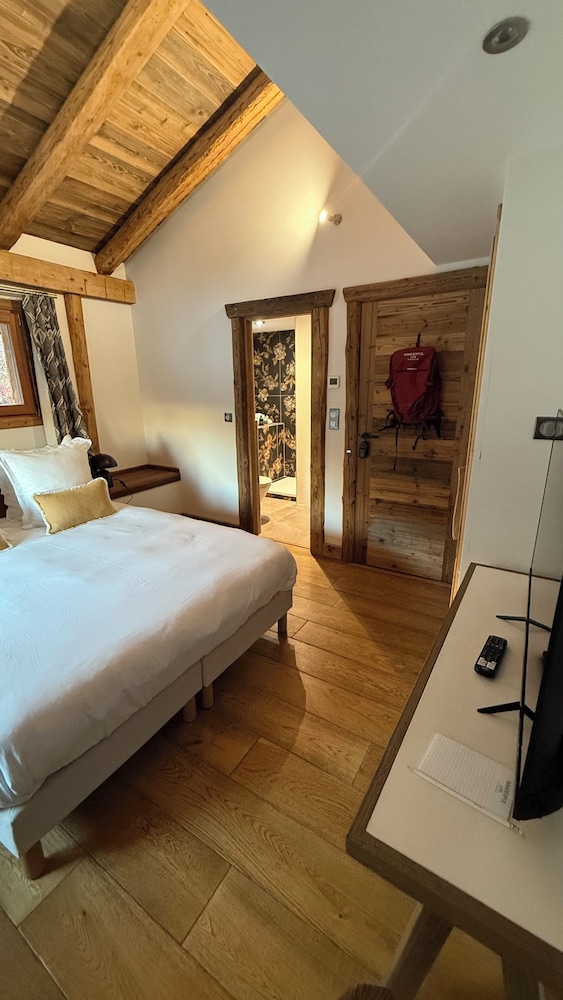 Deluxe Double Room, Mountain View photo 1
