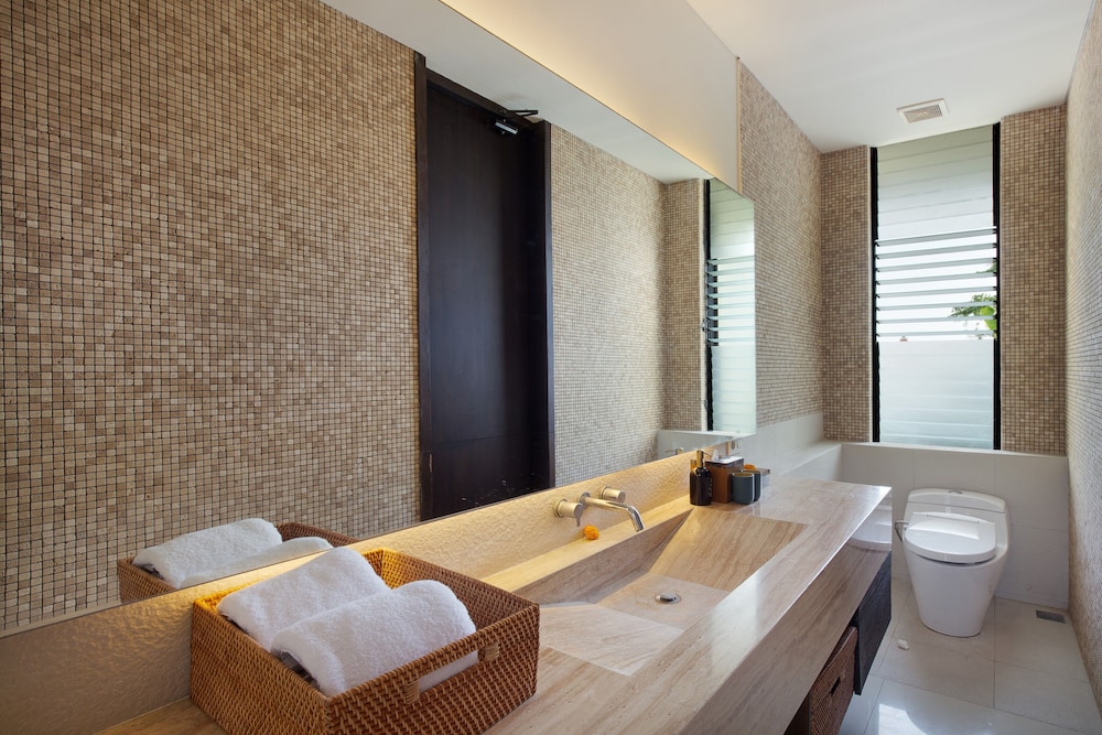 Seminyak Suite Twin - Photo 6