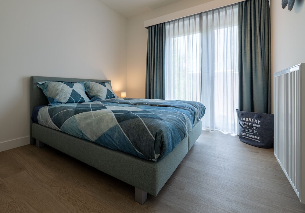 Deluxe Apartment, City View photo 3