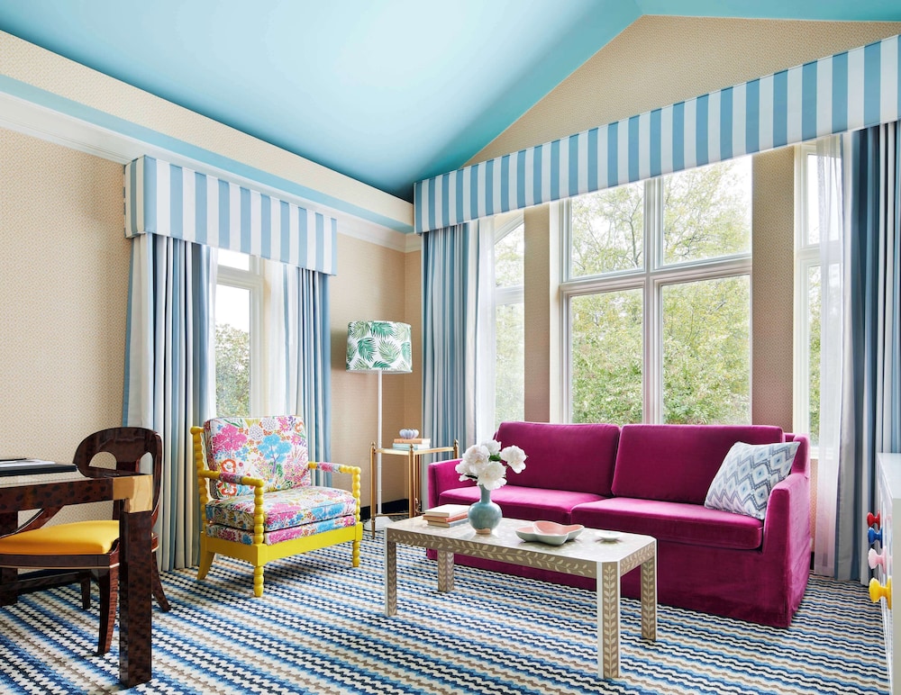 Family Room, 1 King Bed