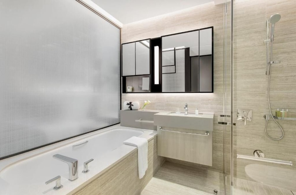 Premier Studio Suite photo 2