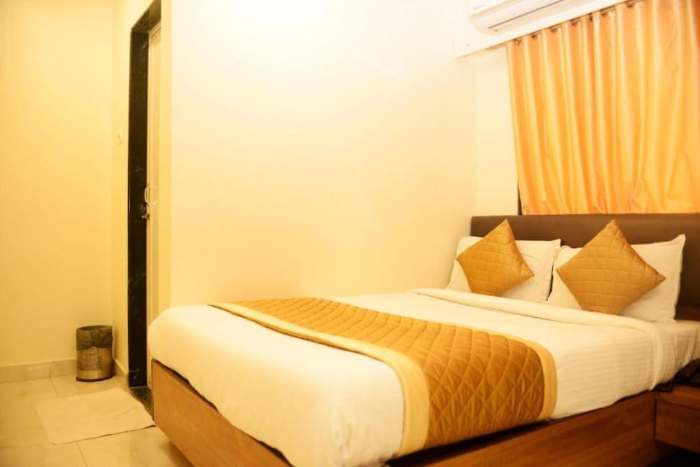 Deluxe Double Room - Photo 7