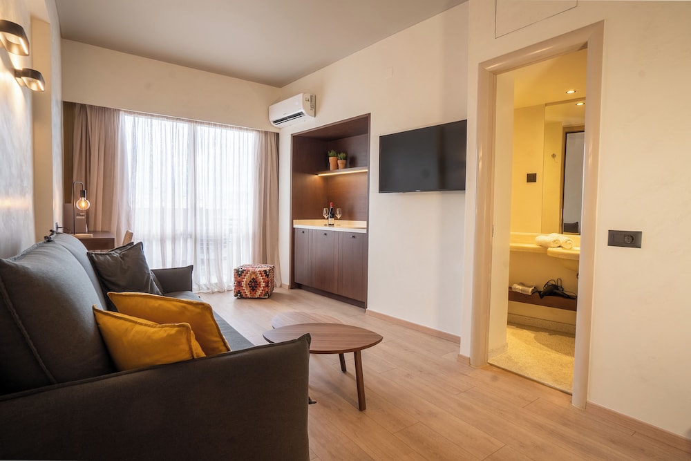 Junior Suite - Photo 1
