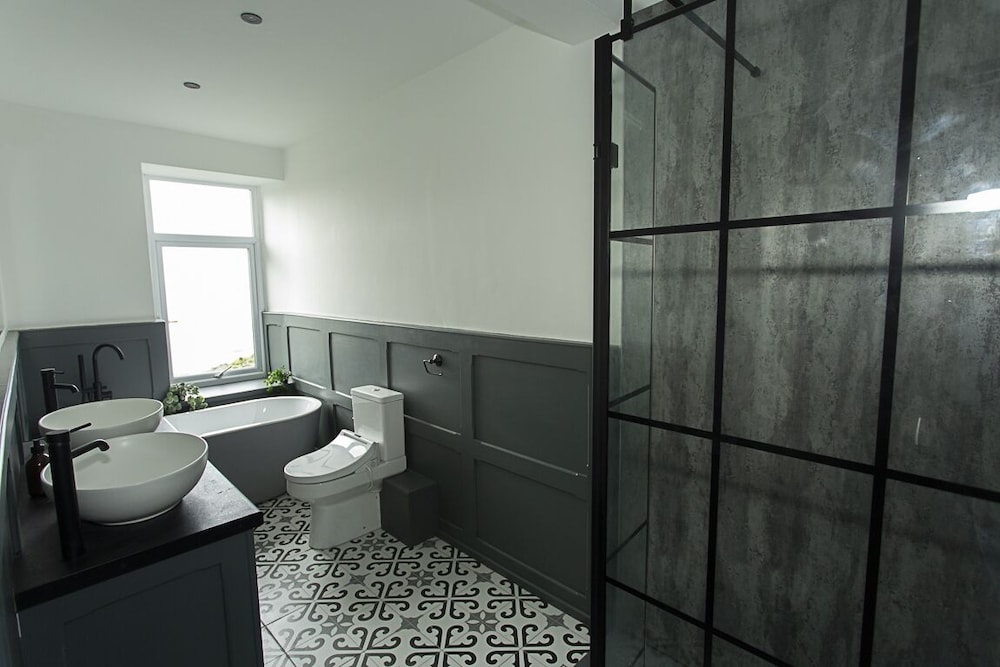 Deluxe Double Room, Ensuite, Sea View photo 3
