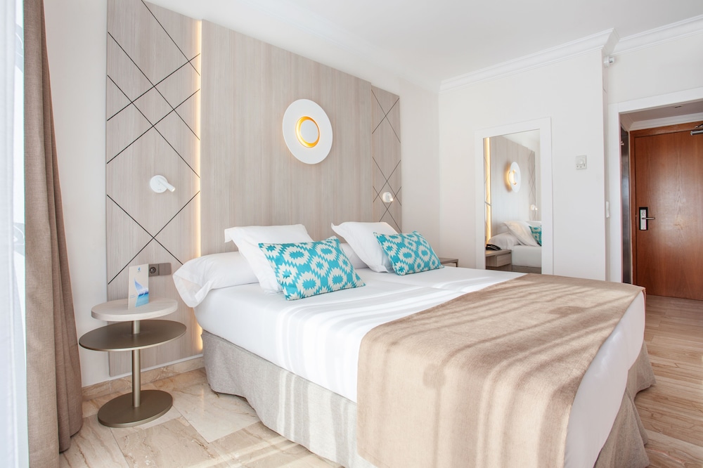 Double Room, Balcony