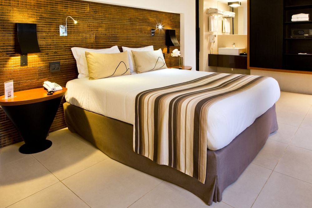 Available room