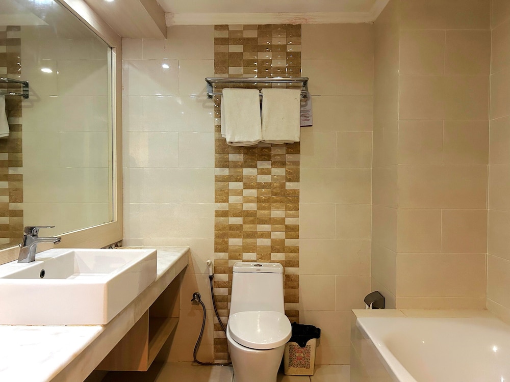 Deluxe Double Room - Photo 5