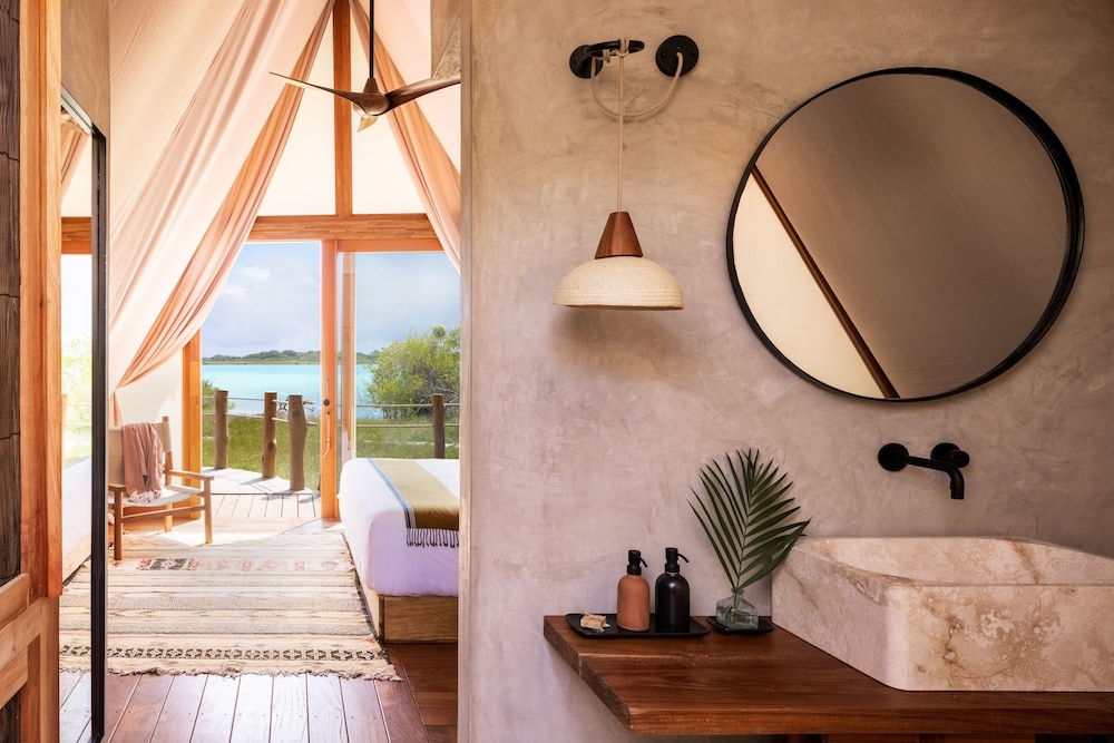 Room (Lagoon) - Photo 6