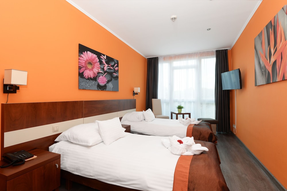 Standard Double or Twin Room, 1 Bedroom, Balcony, River View