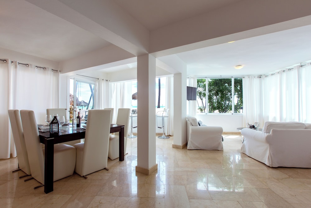 Deluxe Suite, Beachfront