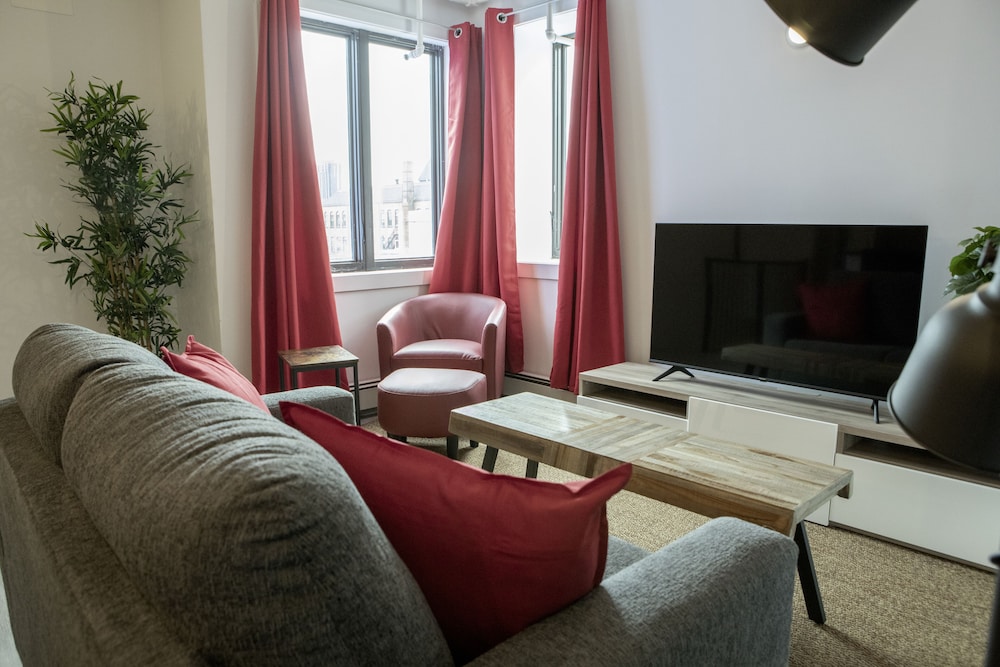 Penthouse, 1 Queen Bed