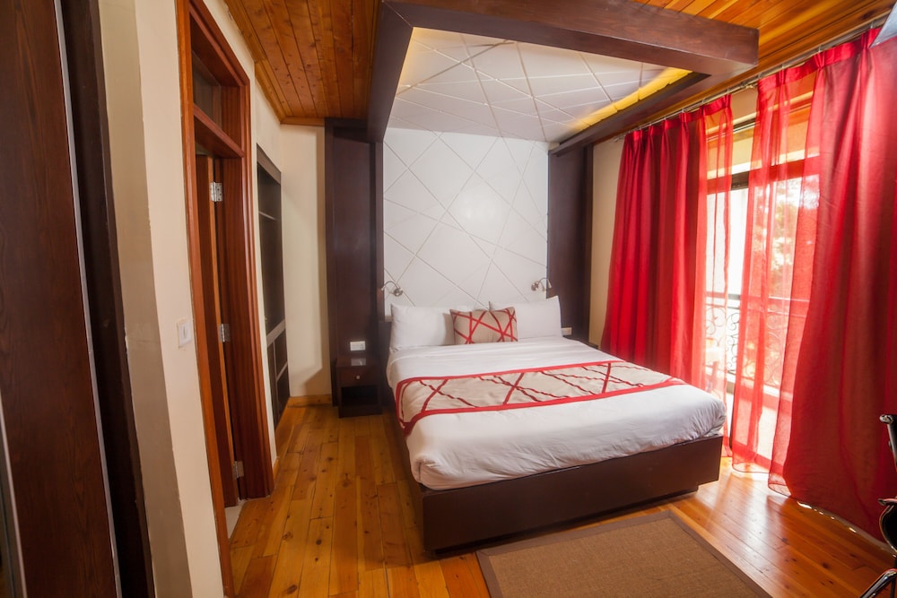 Studio Suite, Golf View