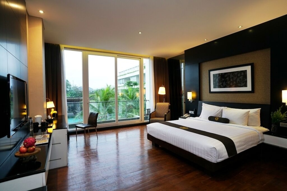 Premium Room, Pool View