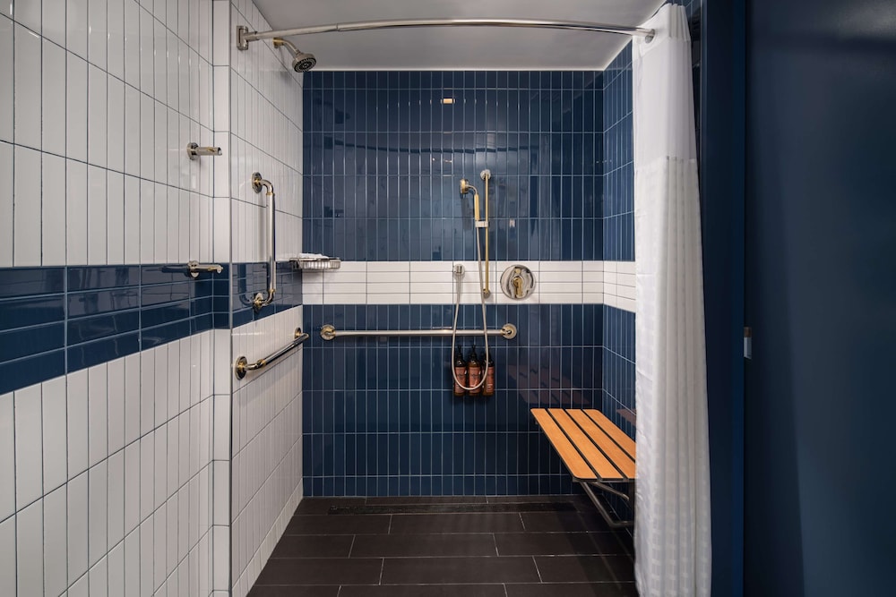 Room, 2 Double Beds, Accessible (Mobility, Roll-In Shower)