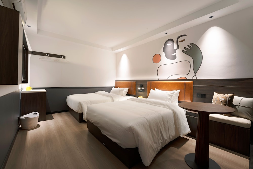 Comfort Twin Room