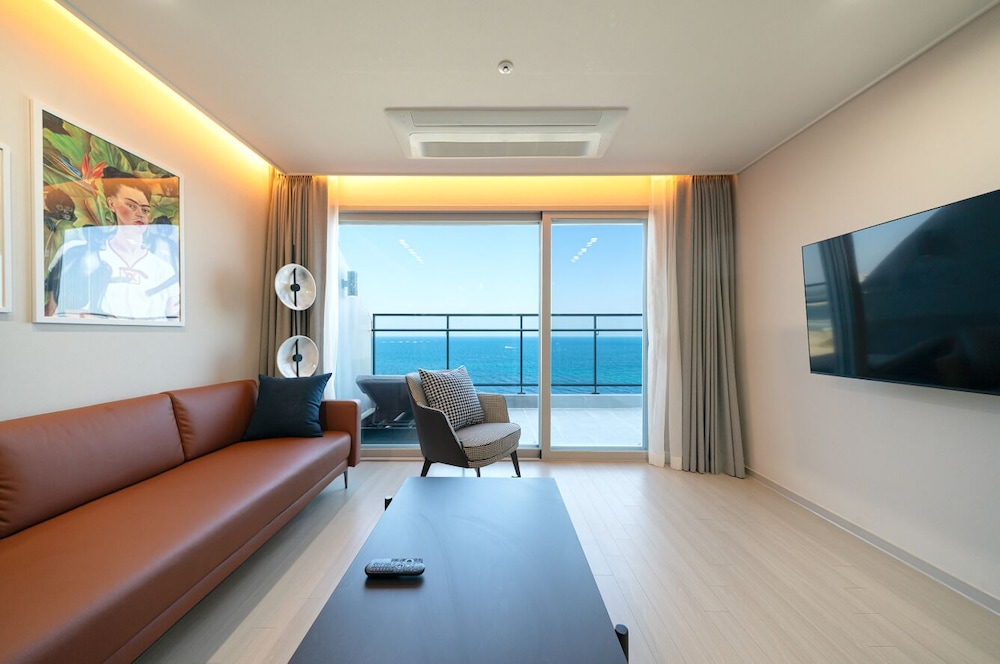 Marina Grand Suite