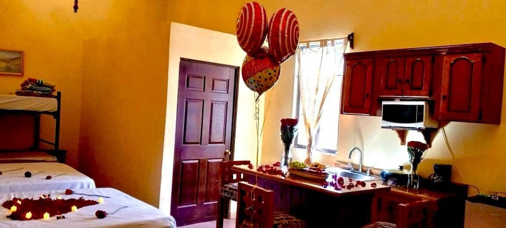 Deluxe Studio Suite, Multiple Beds, Patio, City View