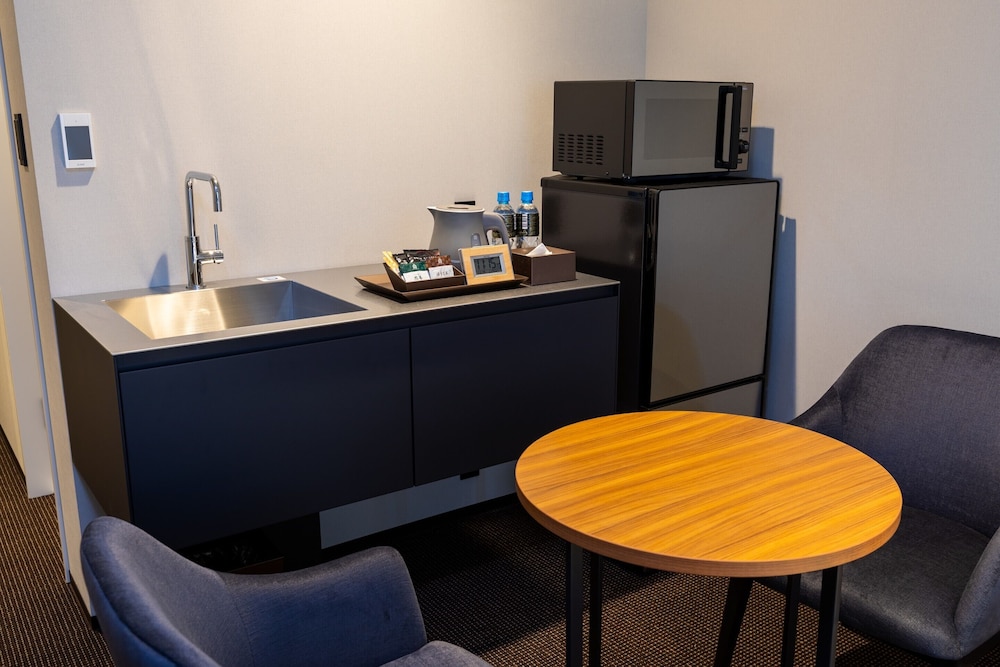 Stylish Double With Sink, Non Smoking - Photo 2