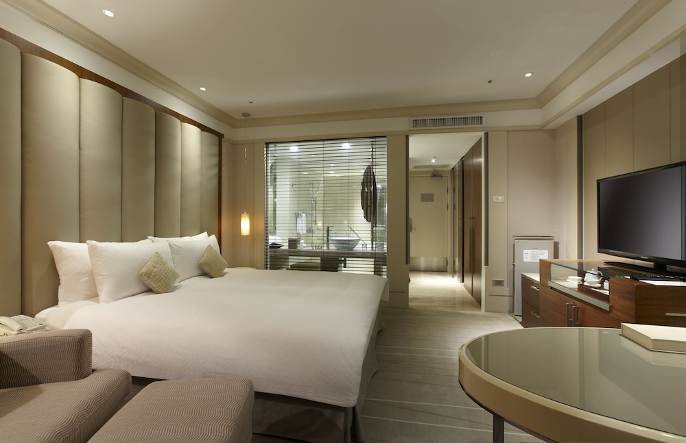 Premier Single Room