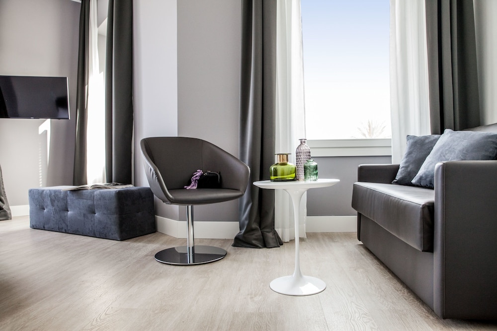Junior Suite, Sea View, Annex Building (Deluxe) photo 2