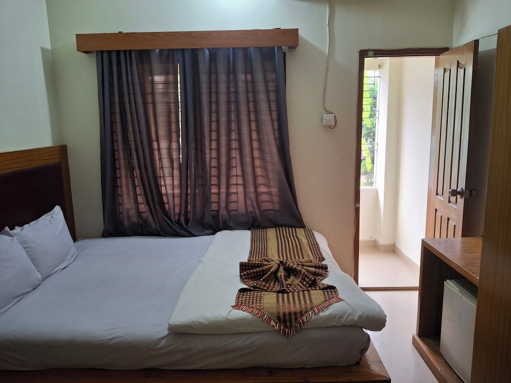 Family Room, 1 Bedroom, Balcony, Garden View