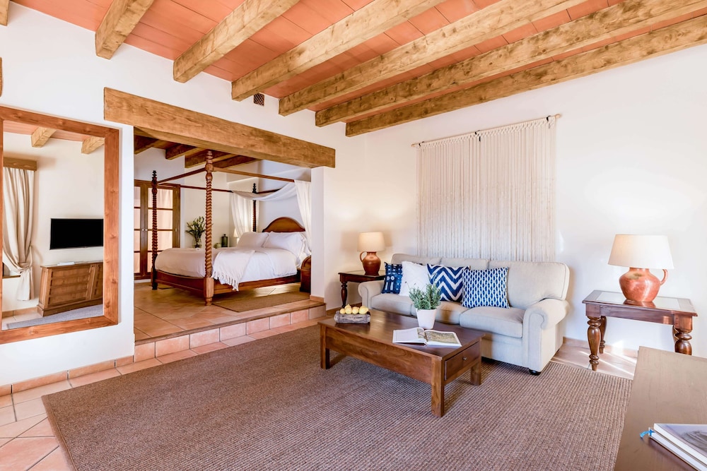 Junior Suite (Singular) - Photo 5
