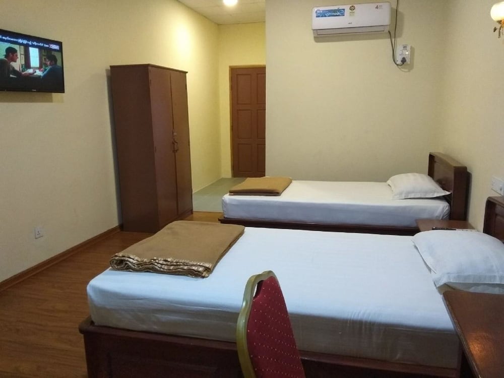 Superior Double or Twin Room photo 3