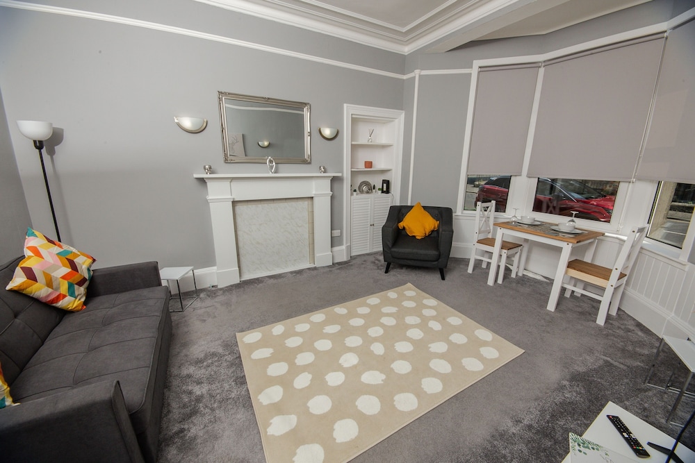 Apartment, Private Bathroom, Garden View photo 1