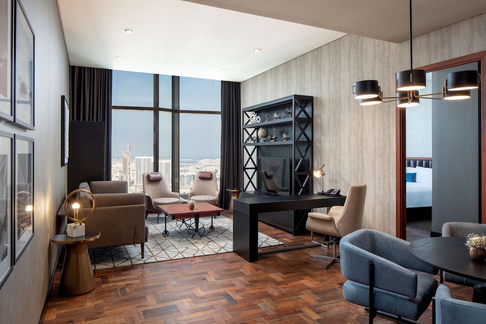 King Premium Suite with View