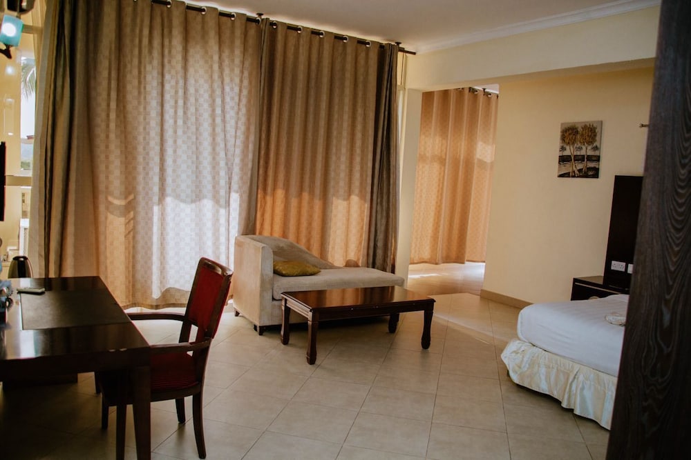 Deluxe Double or Twin Room, Balcony, Garden View