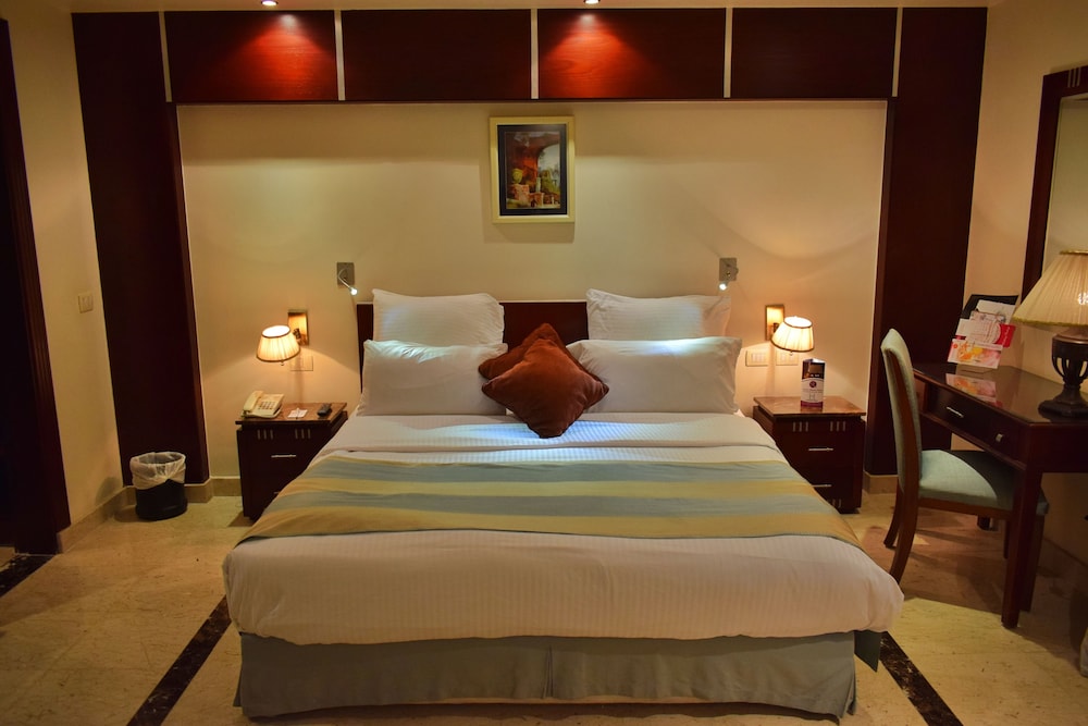 Junior Suite - Photo 1