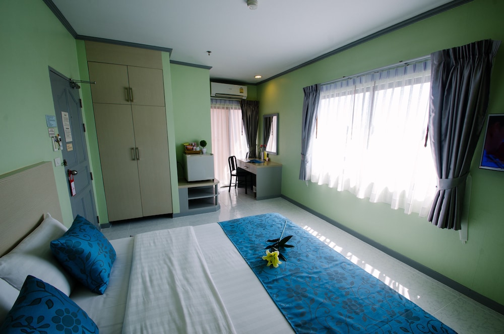 Standard Room, Balcony - Photo 4