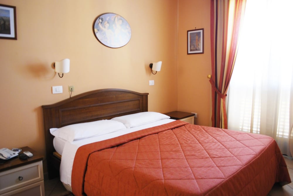 Economy Room photo 2