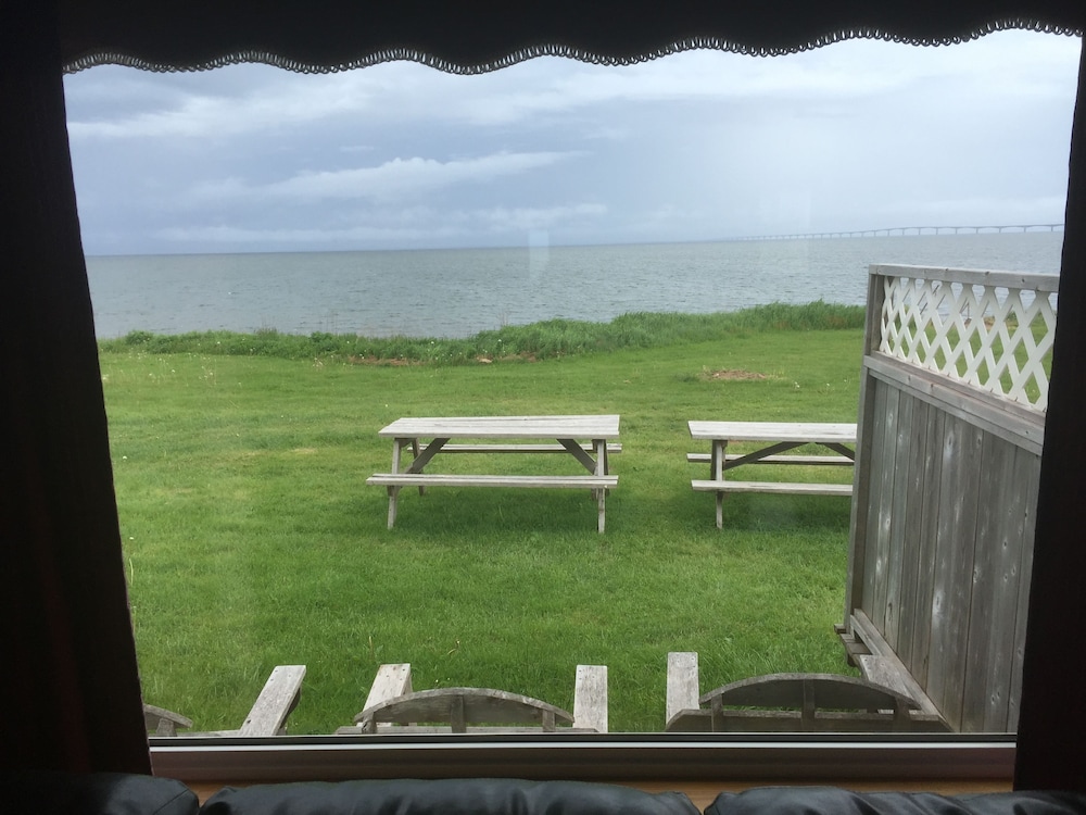 Standard Duplex, 2 Bedrooms, Beach View, Beachfront photo 3