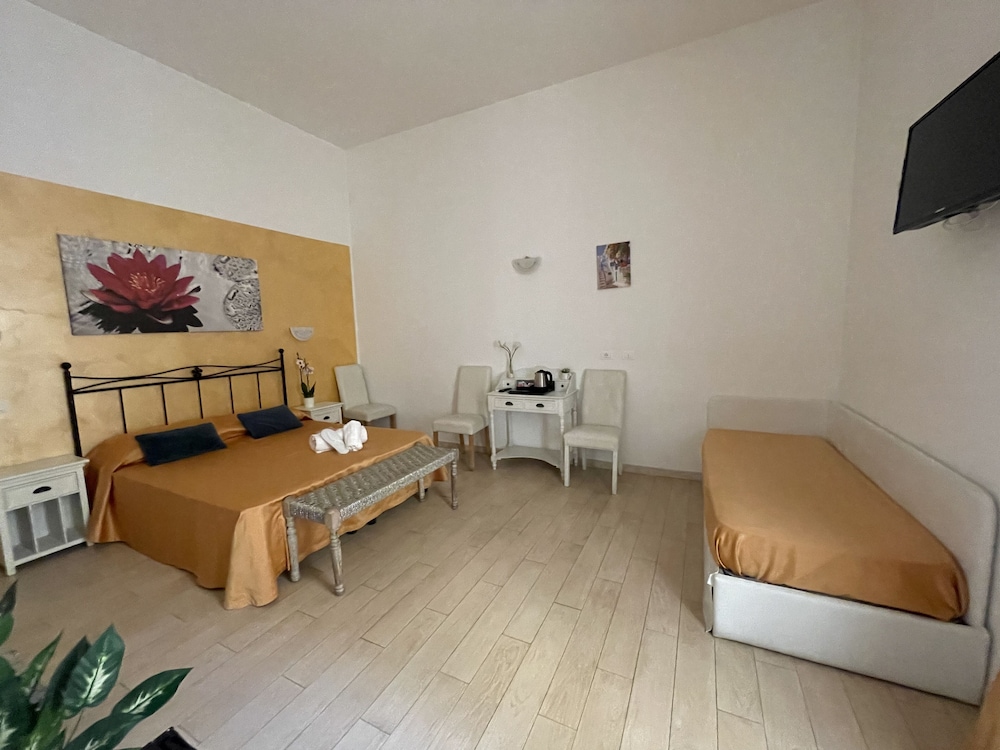 Grand Room photo 1
