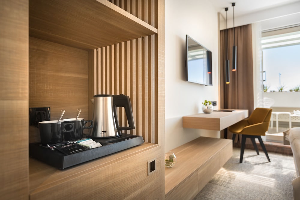 Superior Double or Twin Room - Photo 4