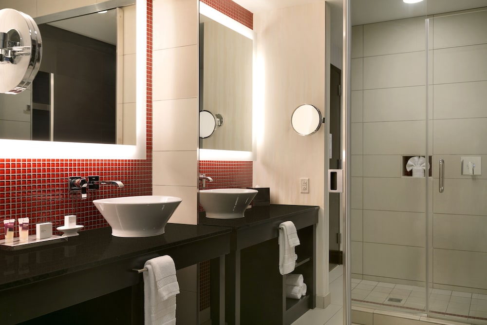 Classic Room, 2 Queen Beds, Non-Smoking (Cactus Tower) - Photo 4