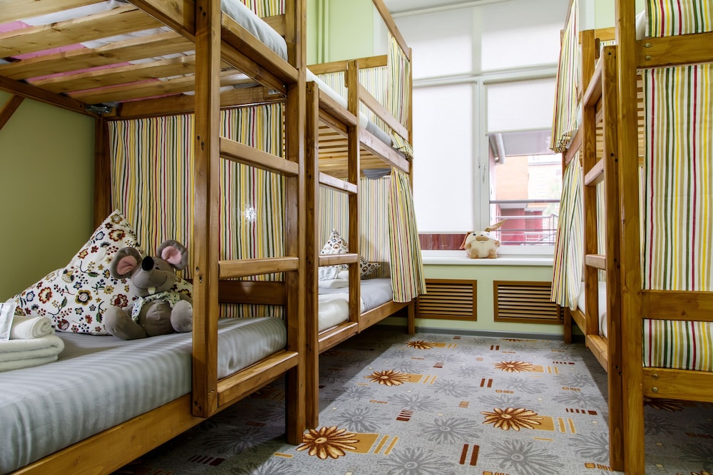 Bunk Bed In 6-Bed Female Dormitory Room photo 1