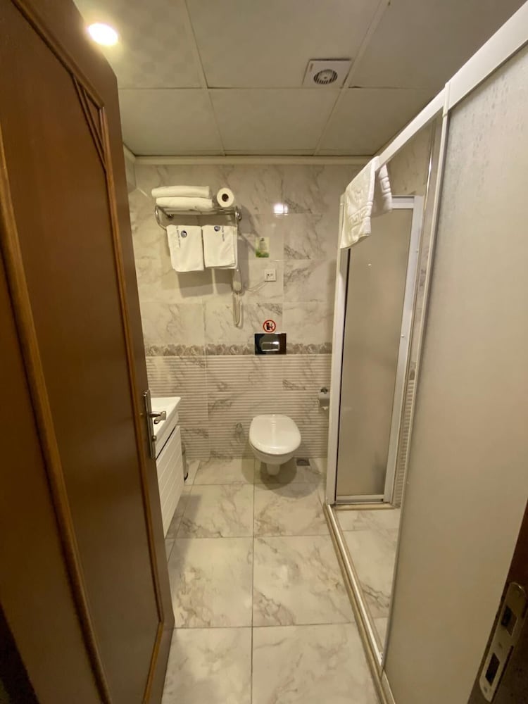 Classic Triple Room photo 3