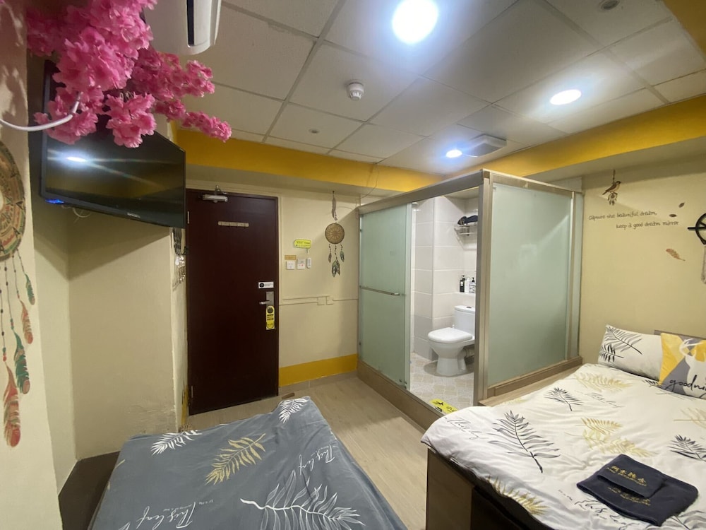 Signature Triple Room, Multiple Beds - Photo 3