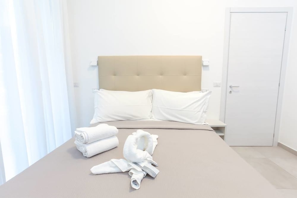 Economy Twin Room