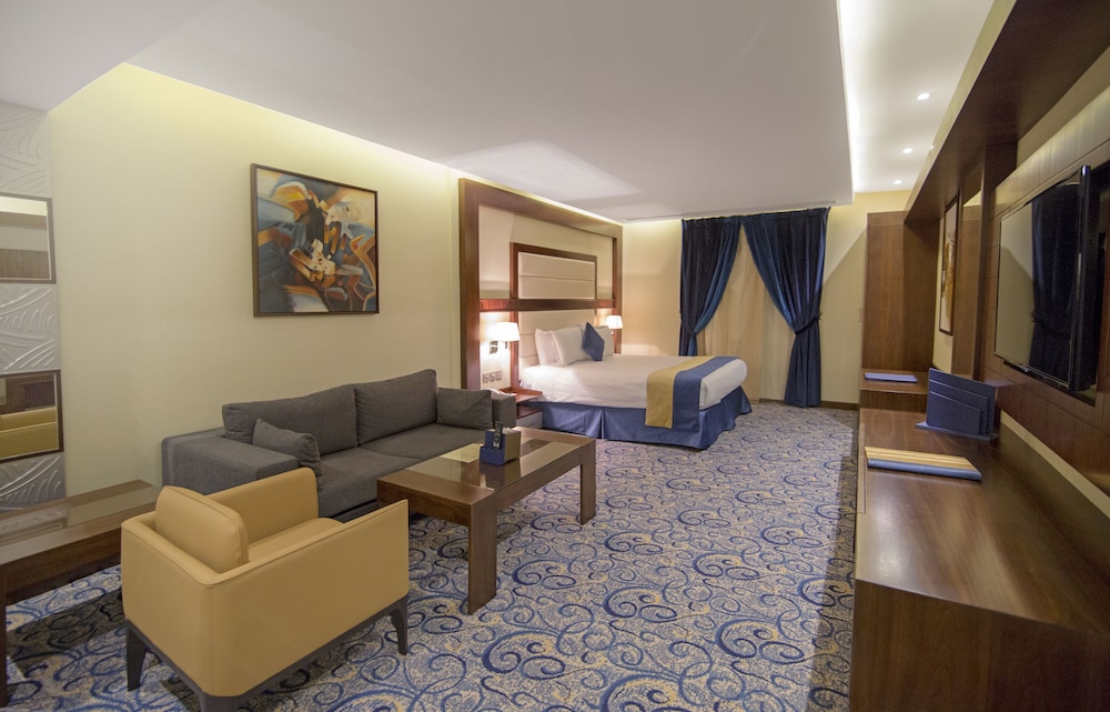 Honeymoon Suite photo 1
