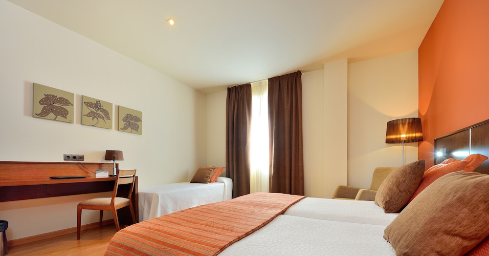 Basic Double Room - Photo 3