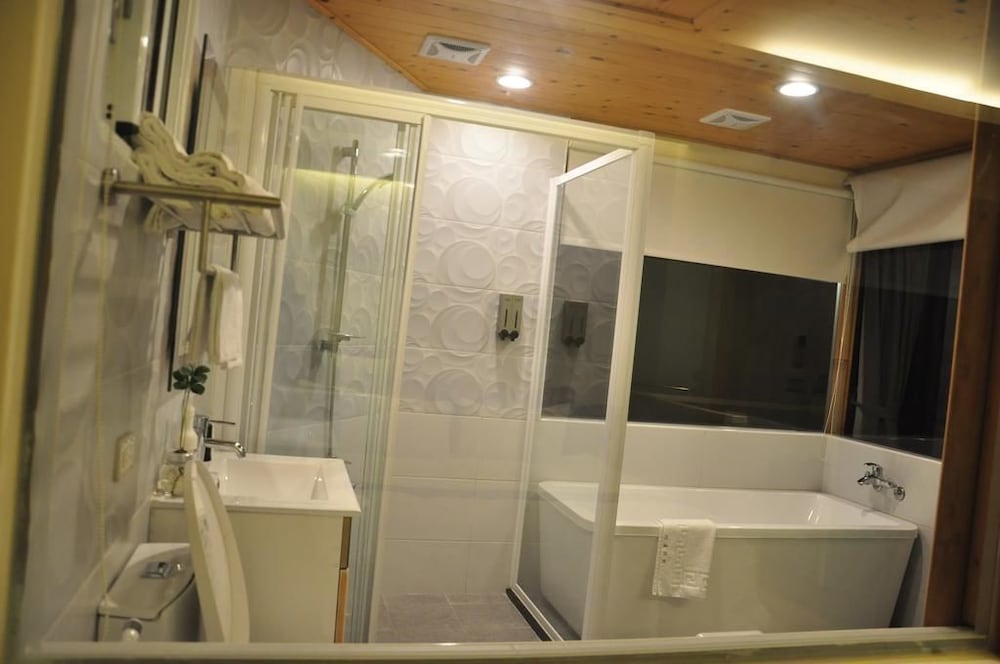 Signature Double Room, Valley View photo 2