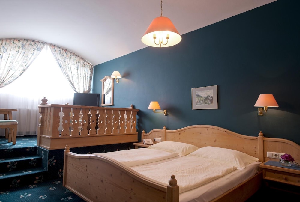 Classic Double Room, Non Smoking, Courtyard View photo 3