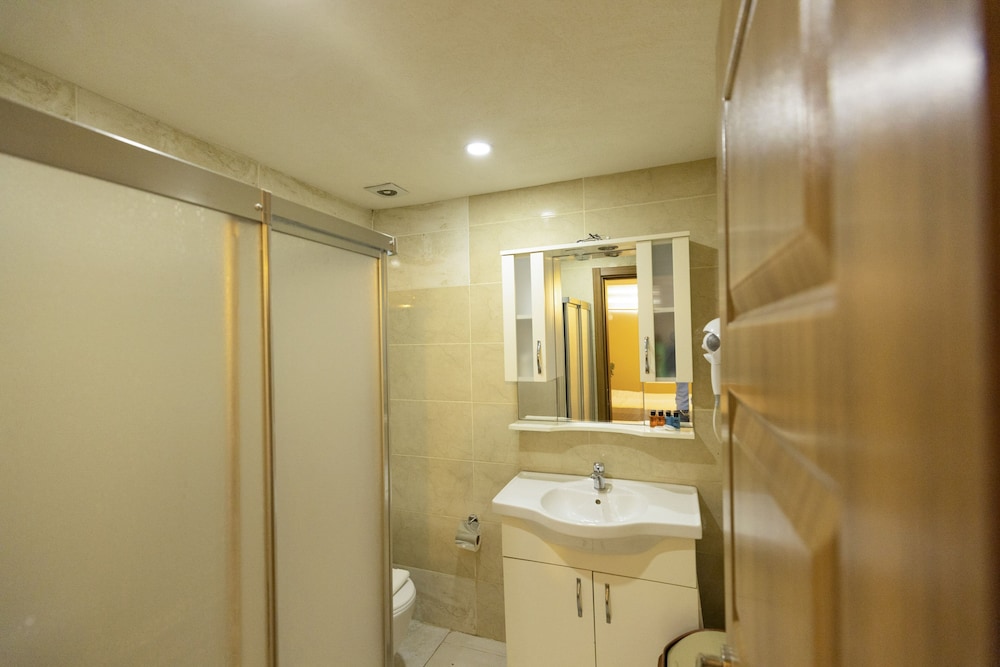Economy Double Room photo 3