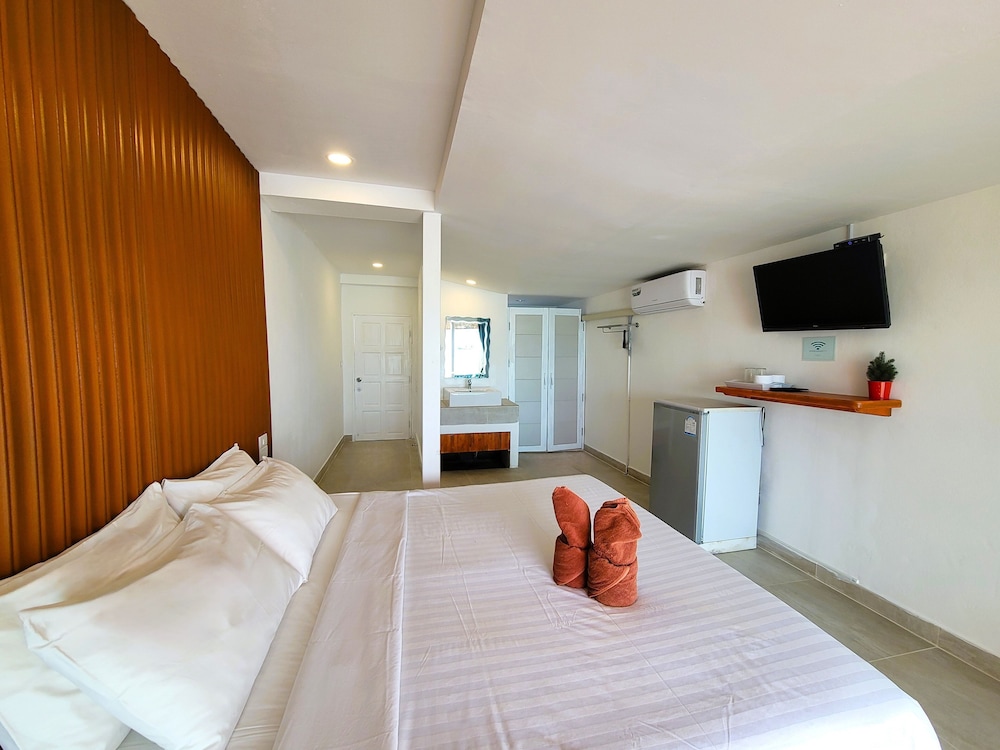 Superior Room, Ocean View photo 1