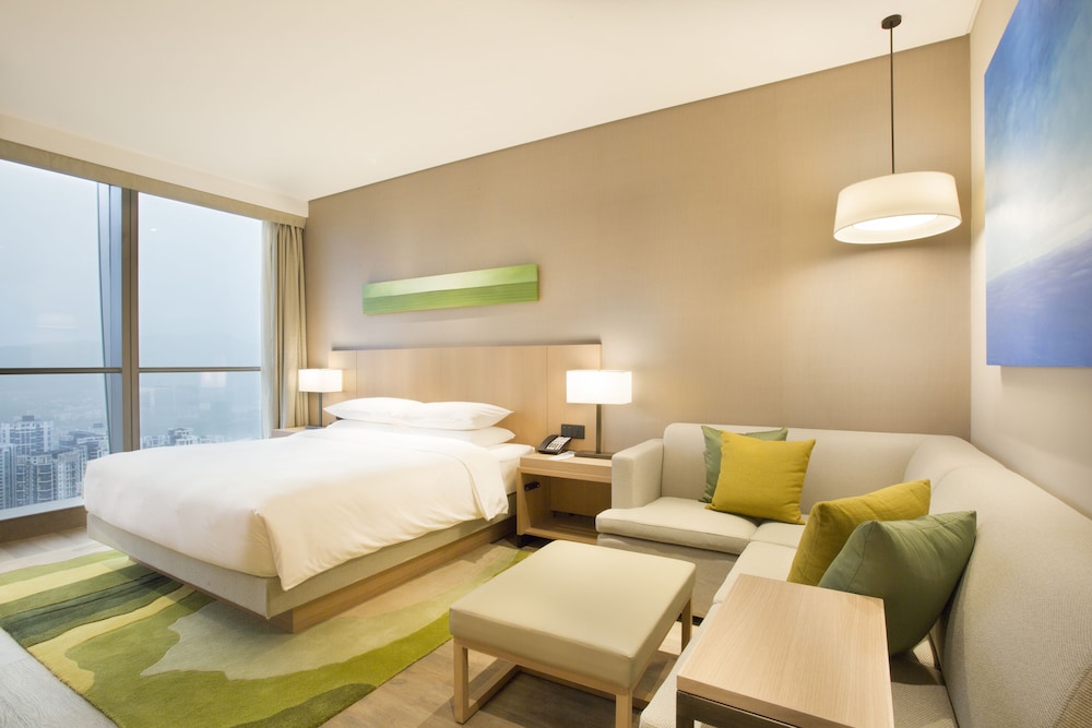 King Bed photo 2