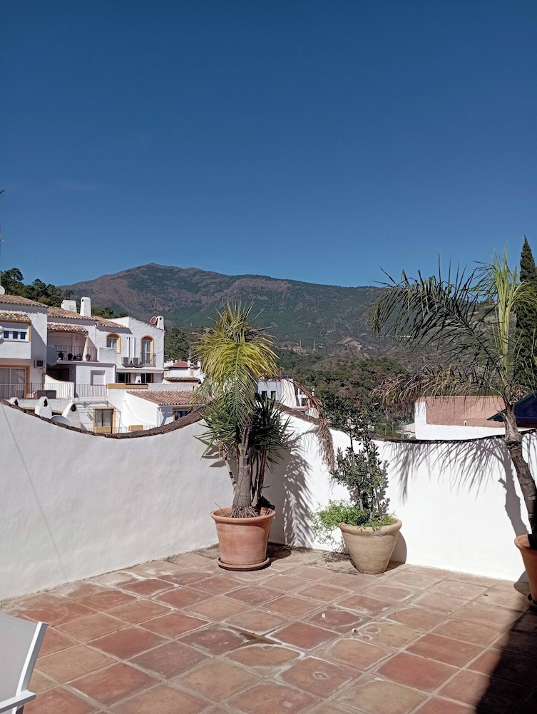 Casa, 3 Habitaciones, Terraza, Vista a la Montaña